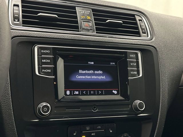 Thumbnail: 2018 Volkswagen Jetta - 9
