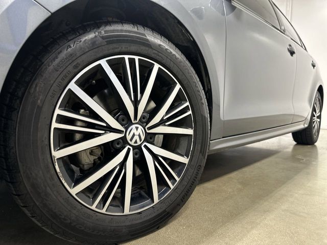 Thumbnail: 2018 Volkswagen Jetta - 4