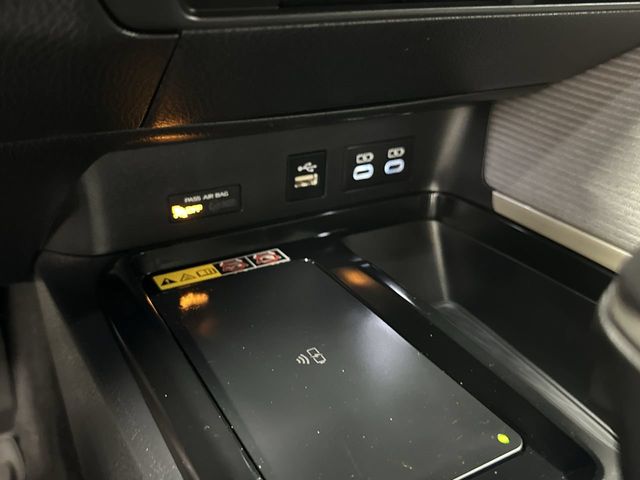 Thumbnail: 2025 Toyota Camry - 29