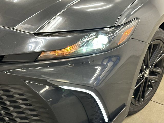 Thumbnail: 2025 Toyota Camry - 32