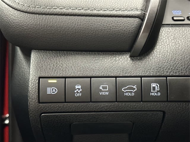 Thumbnail: 2020 Toyota Camry - 25