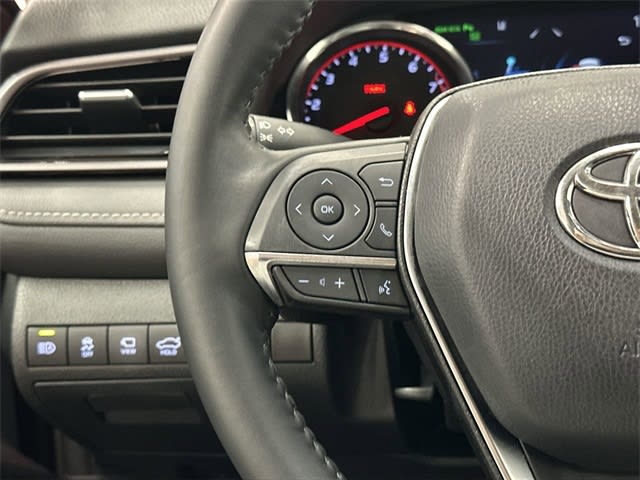 Thumbnail: 2020 Toyota Camry - 23