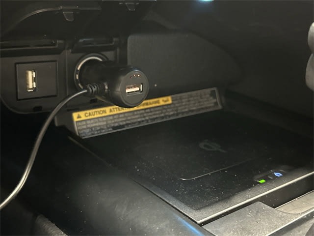 Thumbnail: 2020 Toyota Camry - 30