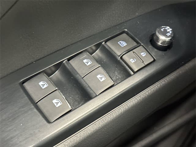 Thumbnail: 2020 Toyota Camry - 26