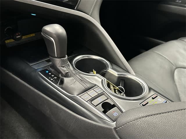 Thumbnail: 2020 Toyota Camry - 10