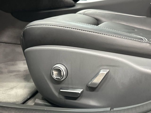 Thumbnail: 2024 Lucid Air - 31