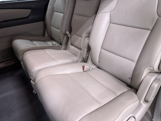 Thumbnail: 2015 Honda Odyssey - 8