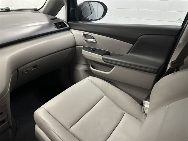 Thumbnail: 2014 Honda Odyssey - 28
