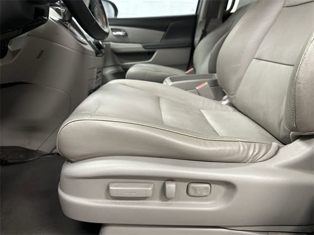 Thumbnail: 2014 Honda Odyssey - 38