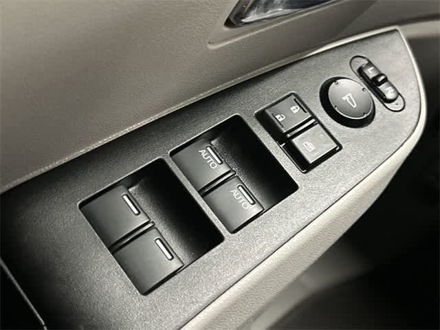 Thumbnail: 2014 Honda Odyssey - 33