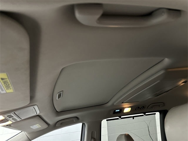 Thumbnail: 2014 Honda Odyssey - 39