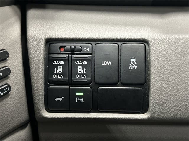 Thumbnail: 2014 Honda Odyssey - 32