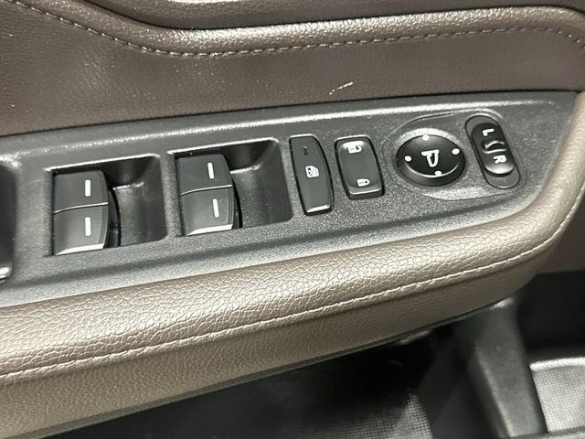 Thumbnail: 2019 Honda Odyssey - 24