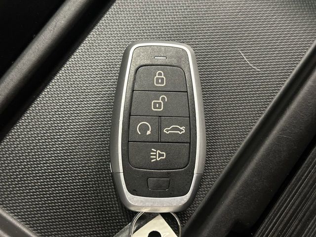 Thumbnail: 2022 Honda Odyssey - 12