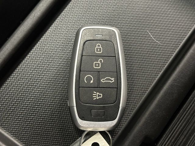 Thumbnail: 2022 Honda Odyssey - 11