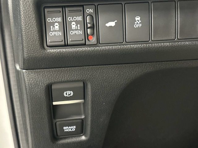 Thumbnail: 2025 Honda Odyssey - 24
