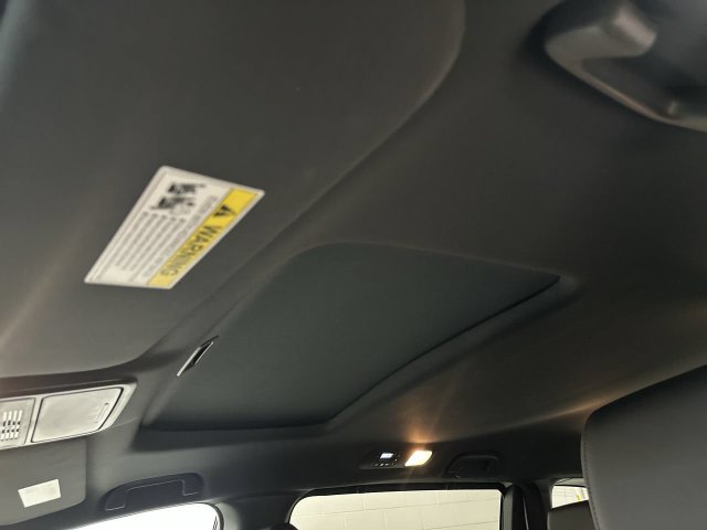 Thumbnail: 2025 Honda Odyssey - 30