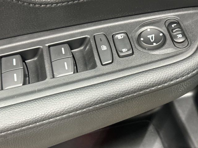 Thumbnail: 2025 Honda Odyssey - 25