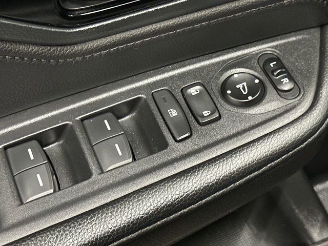 Thumbnail: 2023 Honda Odyssey - 24
