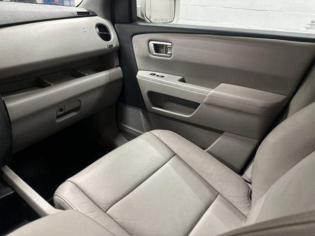 Thumbnail: 2013 Honda Pilot - 20