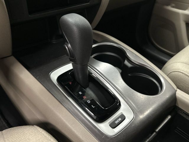 Thumbnail: 2017 Honda Pilot - 11