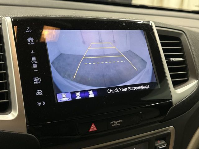 Thumbnail: 2017 Honda Pilot - 27