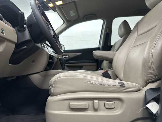 Thumbnail: 2016 Honda Pilot - 29