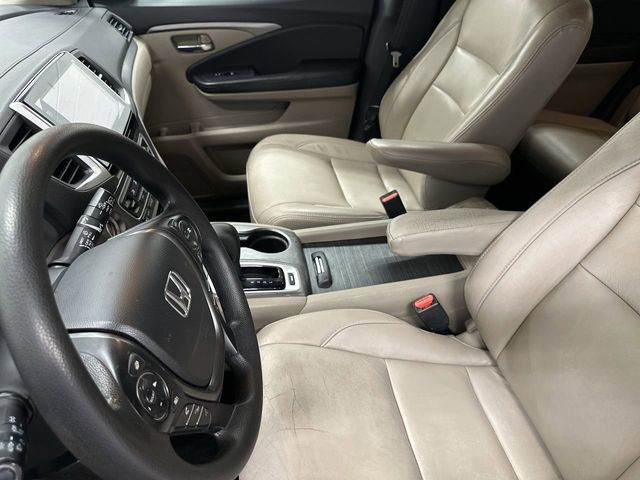 Thumbnail: 2016 Honda Pilot - 10