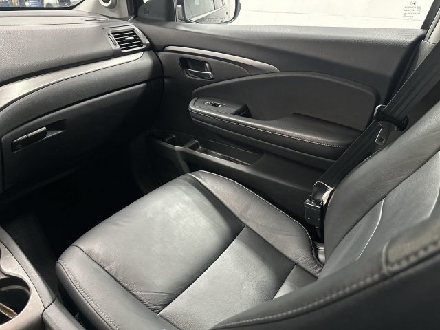 Thumbnail: 2019 Honda Pilot - 20