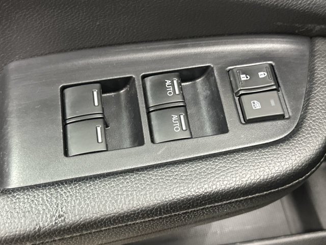 Thumbnail: 2019 Honda Pilot - 25