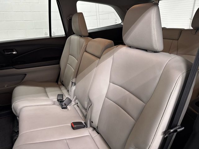 Thumbnail: 2018 Honda Pilot - 21