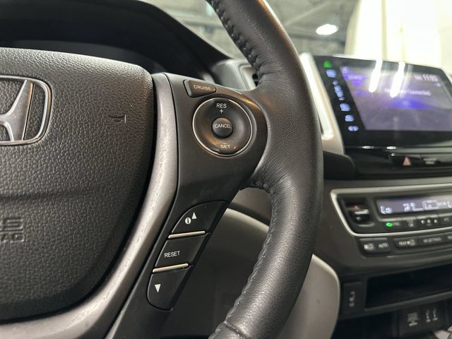 Thumbnail: 2016 Honda Pilot - 23