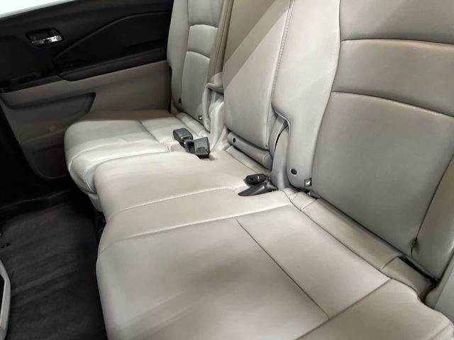 Thumbnail: 2016 Honda Pilot - 4
