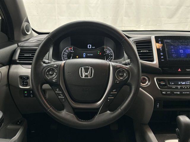 Thumbnail: 2017 Honda Pilot - 6