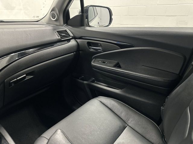 Thumbnail: 2018 Honda Pilot - 19