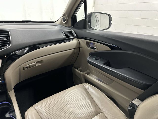 Thumbnail: 2020 Honda Pilot - 21