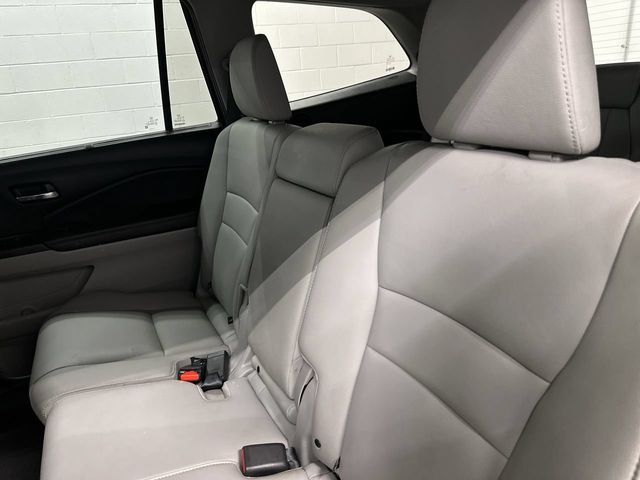 Thumbnail: 2020 Honda Pilot - 21