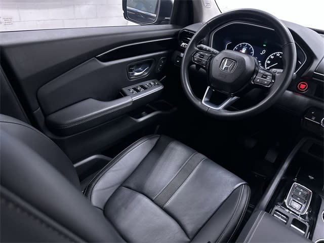 2023 Honda Pilot Touring 2