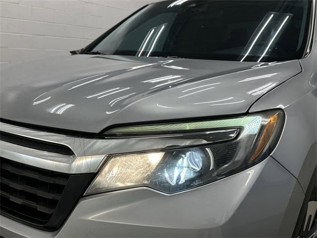 Thumbnail: 2017 Honda Ridgeline - 32