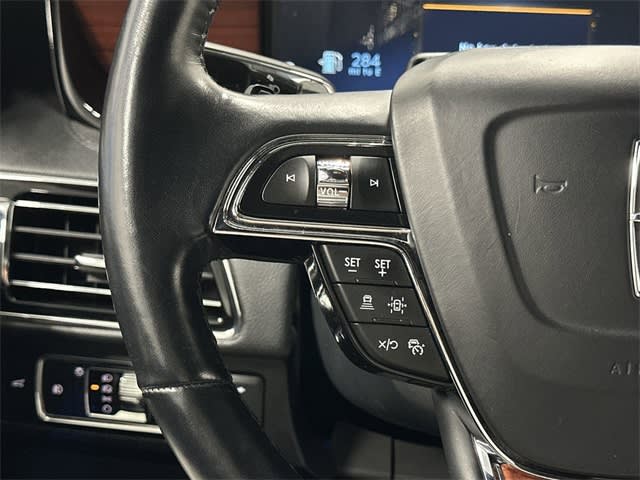 Thumbnail: 2024 Lincoln Navigator - 21