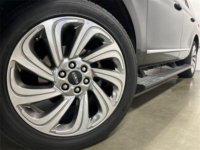 Thumbnail: 2024 Lincoln Navigator - 5