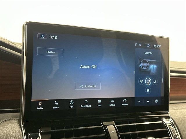 Thumbnail: 2024 Lincoln Navigator - 9