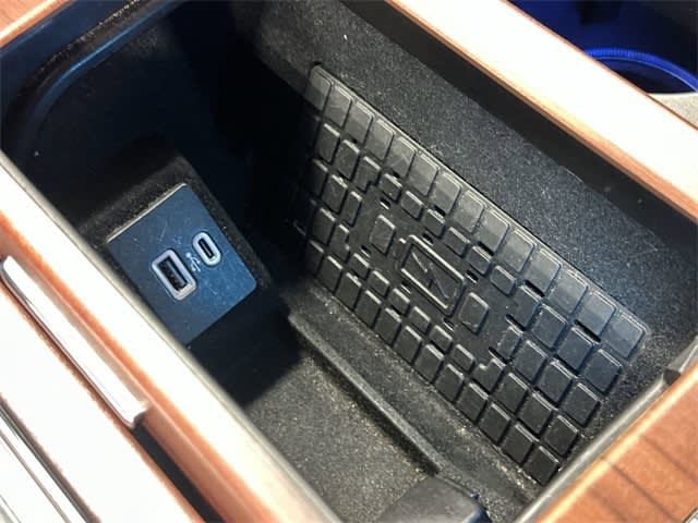 Thumbnail: 2024 Lincoln Navigator - 11