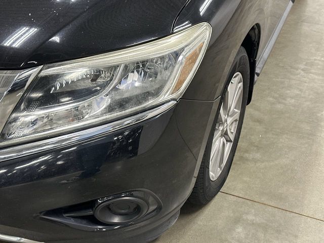 Thumbnail: 2015 Nissan Pathfinder - 30