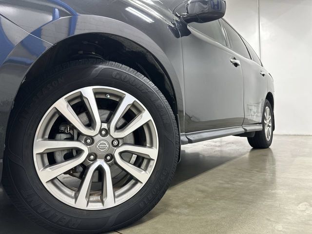 Thumbnail: 2015 Nissan Pathfinder - 5