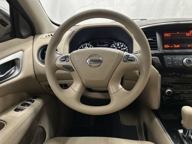 Thumbnail: 2015 Nissan Pathfinder - 6