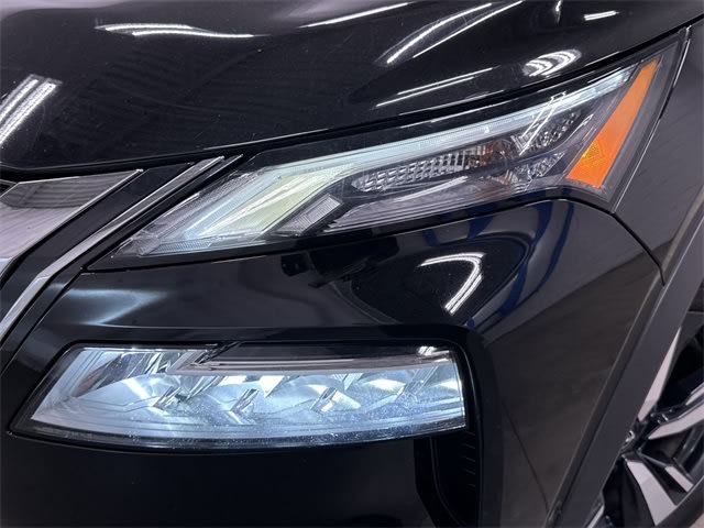 2022 Nissan Rogue SL 34