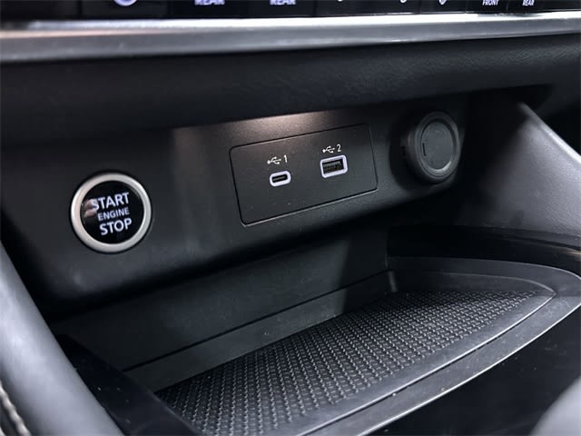 2022 Nissan Rogue SL 29