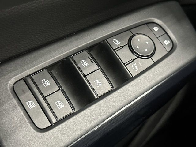 Thumbnail: 2025 Nissan Pathfinder - 25