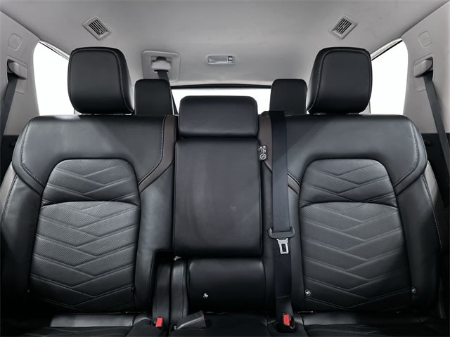 2023 Nissan Pathfinder Platinum 22